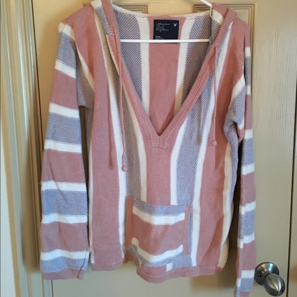 American Eagle Sweatshirt