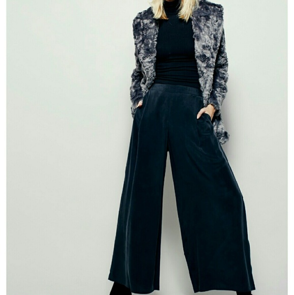 Free People Silk Pants - SIZE 2- NEW - Picture 3 of 4