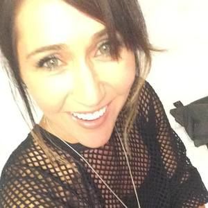 Meet your Posher, Moujan