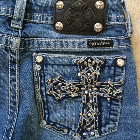 Miss Me Jeans Sz. 26/32 Inseam - bootcut