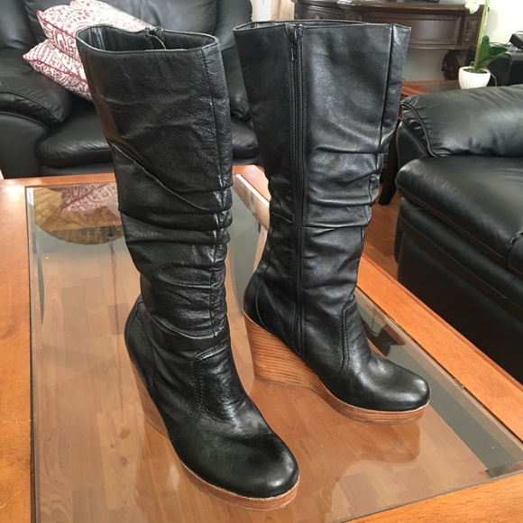 narrow calf heeled boots