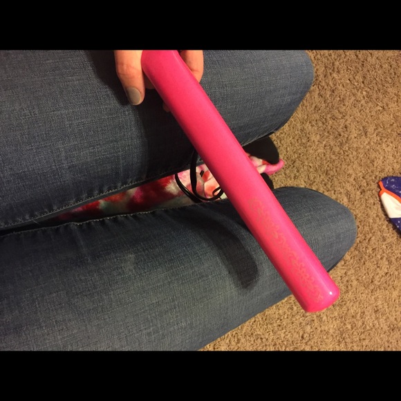 Pink tru beauty straightener!