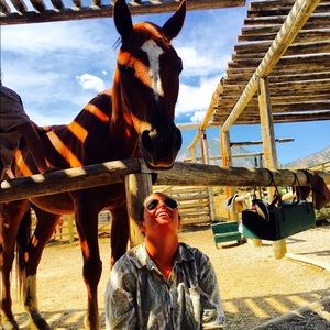 Meet your Posher, Tobi