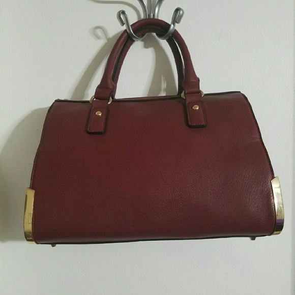 Burgundy Purse, big and roomy