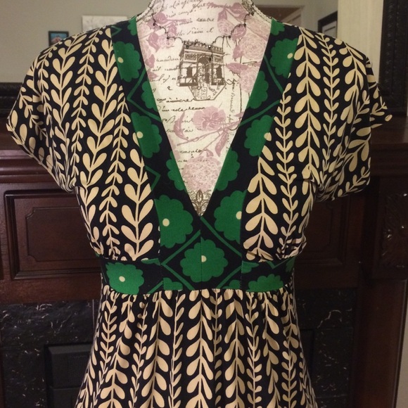 Charlotte Russe Tunic Sz small - Picture 2 of 4