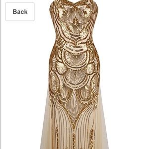 Gold gown worn once for 4 hours size medium