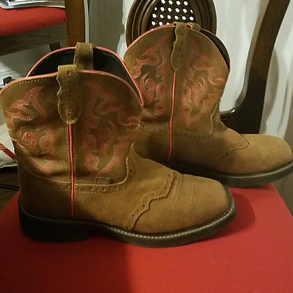Justin Gypsy Boots!