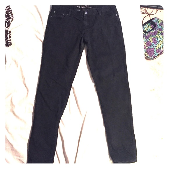 Black skinny jeans