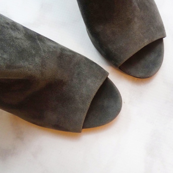 Sigerson Morrison Shoes - Sigerson Morrison Gray Suede and Croc Booties Sigerson Morrison Shoes - Sigerson Morrison Gray Suede and Croc Booties