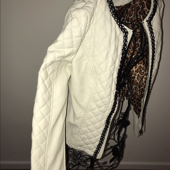 Jacket - Picture 3 of 4