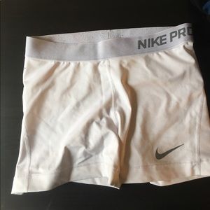 Nike Pro size M
