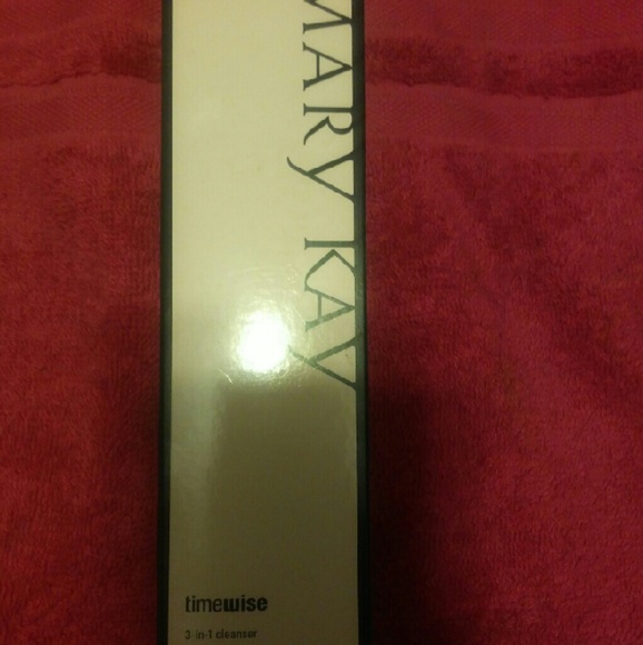 3 in 1 cleanser for combination to oily skin