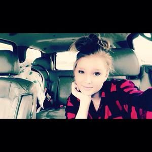 Meet your Posher, Madeline