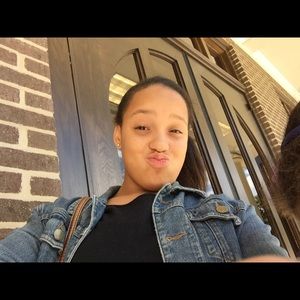 Meet your Posher, Rocio