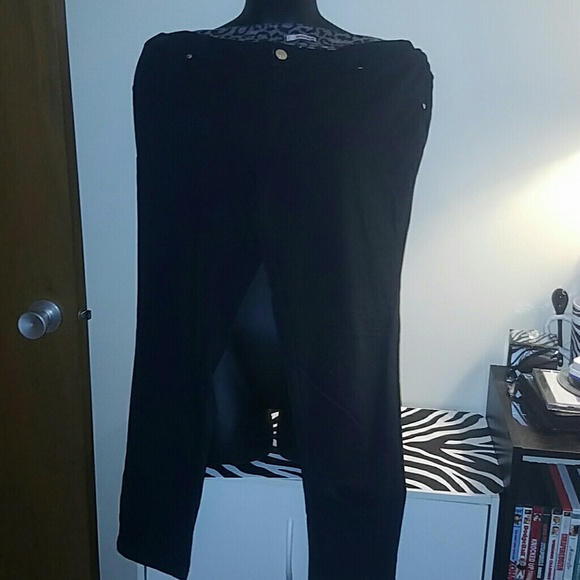Black jeggings