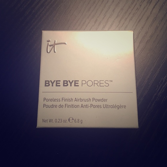IT Cosmetics Bye Bye Pores Airbrush Powder