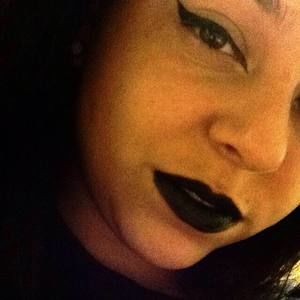 Meet your Posher, Desiree