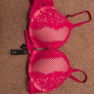 Victoria's secret bombshell plunge 36b
