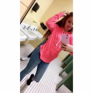 Meet your Posher, Serena