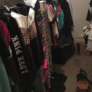 VS PINK CHEETAH HALF ZIP