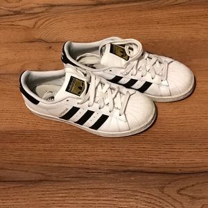 ADIDAS SUPERSTARS