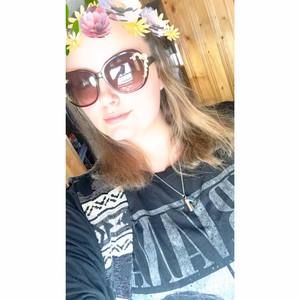 Meet your Posher, Brittany