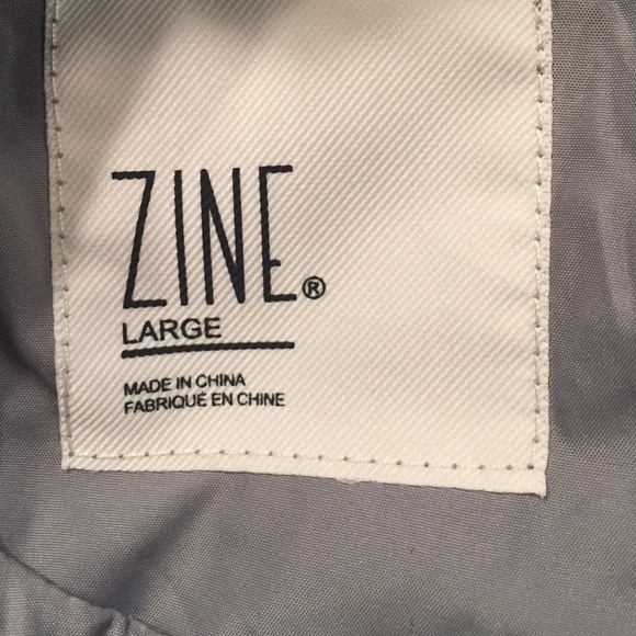 Windbreaker. - Picture 3 of 3