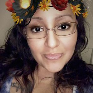 Meet your Posher, Gladis