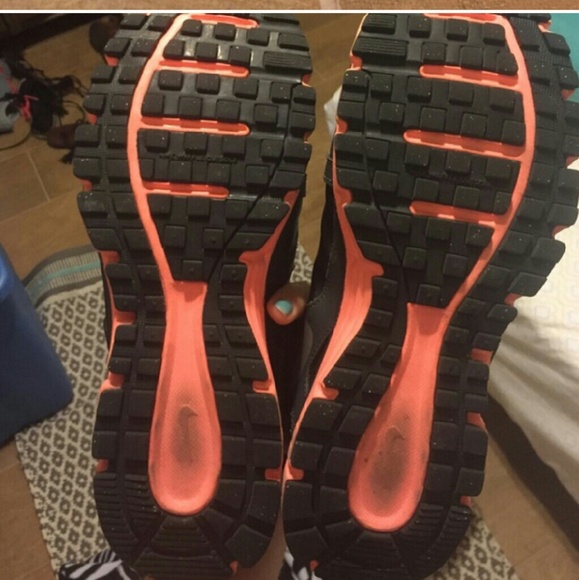 Nike excellent condition - Picture 3 of 3