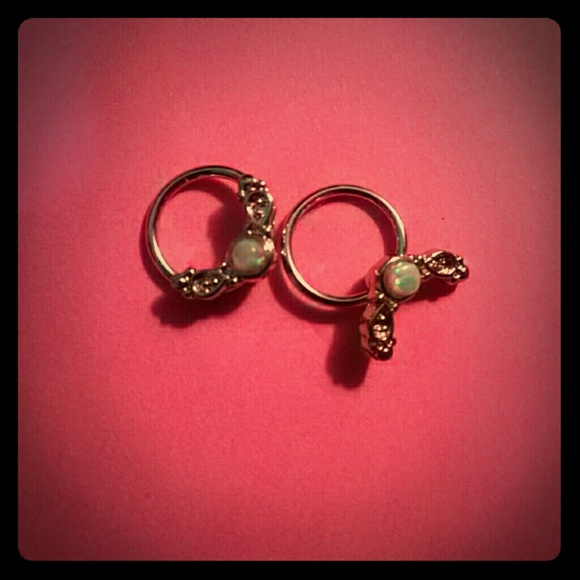 Cute 18g opal nose rings. BRAND NEW