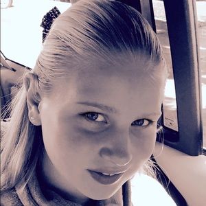 Meet your Posher, Abby