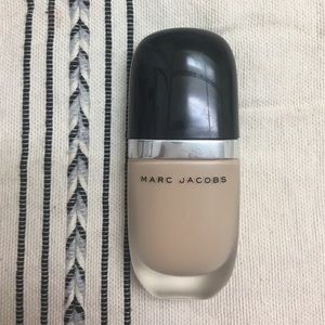 MarcJacobs Genius Gel SuperCharged Foundation