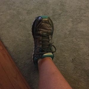 Meet your Posher, Leslie