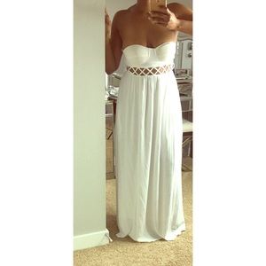 Elegant Maxi Dress with Cutouts