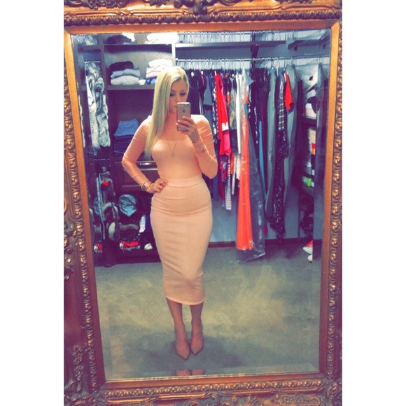 Meet your posher, Nikki! - Picture 3 of 4