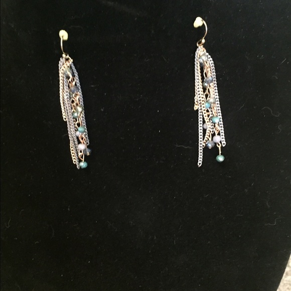 Dangle earrings