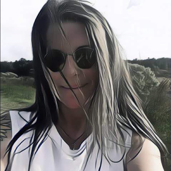 Meet your Posher, Katherine - Picture 2 of 4