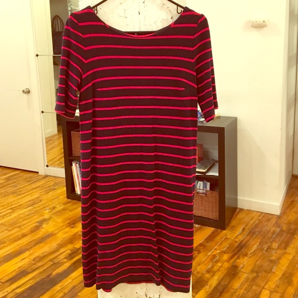 Banana Republic Dresses & Skirts - Banana Republic Black/Red Striped Dress Size 6