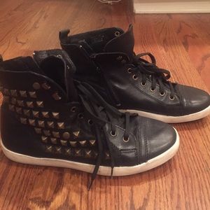 Steve Madden sneakers