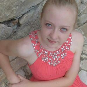 Meet your Posher, Mabrey