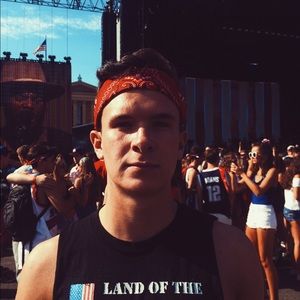 Meet your Posher, Colin