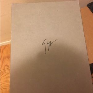 (Price negotiable) Good as new Giuseppe sneakers