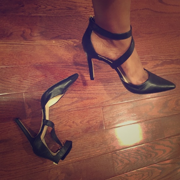 Banana Republic ankle strap pumps!!