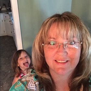 Meet your Posher, Tabitha