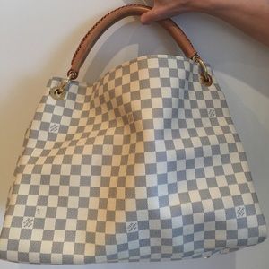 Louis Vouitton bag