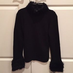 Form fitting sweater