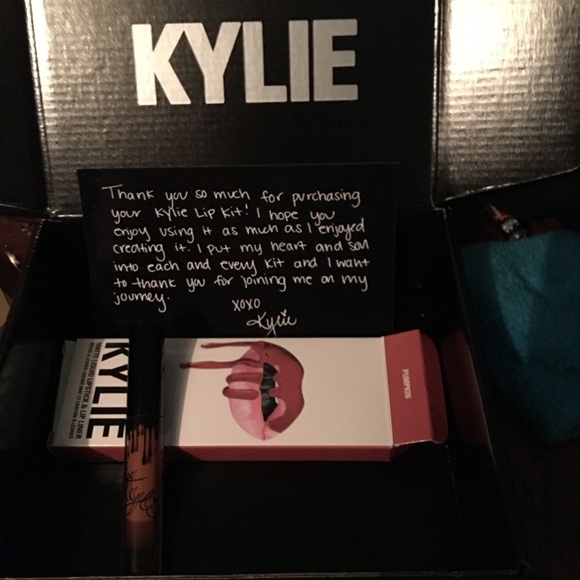 Kylie pumpkin liquid lipstick