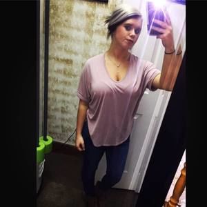 Meet your Posher, Brianna