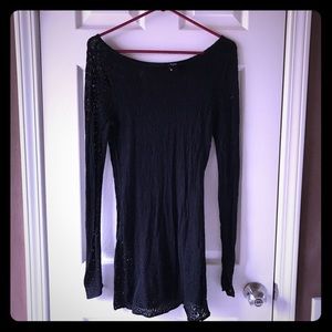Long sleeve lave black top