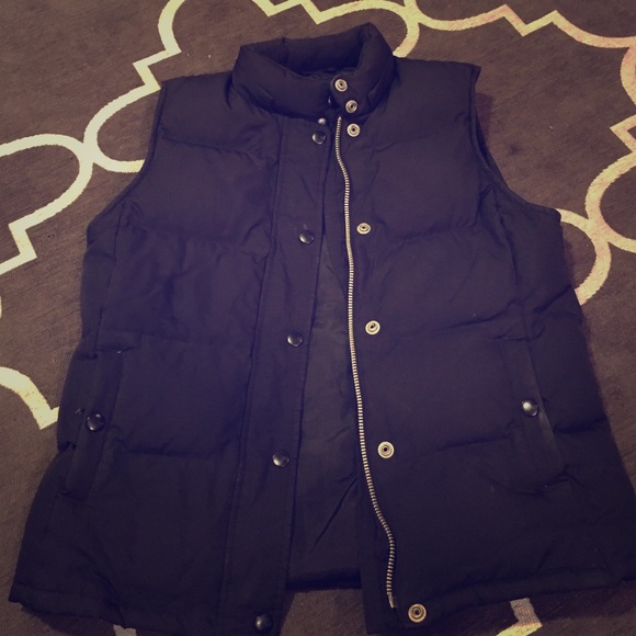Gap puffy down vest